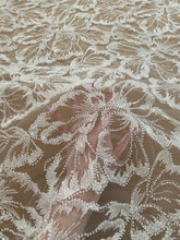 Dantela Couture Ivory cu Model Floral, cu Margele si Paiete
